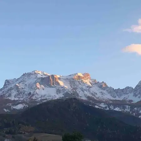 La Font-Sancte - Parking & Vue Montagnes * Barcelonnette