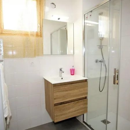 La Font-Sancte - Parking & Vue Montagnes Apartment *